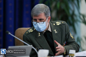 رونمایی از خط تولید محصولات الکترونیکی راهبردی با حضور سرلشکر باقری و امیر سرتیپ حاتمی