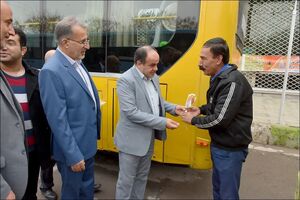  تجلیل از فعالان حوزه حمل و نقل شهری در ایستگاه های شهر نجف آباد
