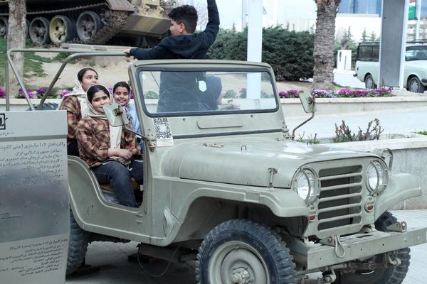 گردشگرانی که حماسه را حس می کنند