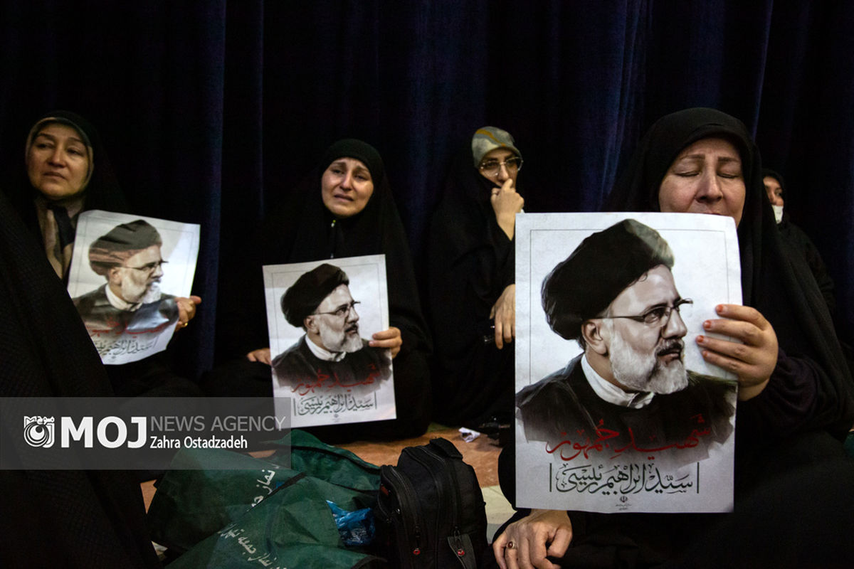 وداع با پیکر شهدای خدمت در مصلای امام خمینی (ره) تهران _ ۲