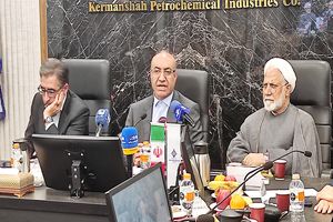 اجرای سند نفت، گاز و پتروشیمی جهش ۲۰درصدی اقتصاد استان را رقم می‌زند