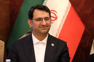 با پیگیری مطالبات مردمی، خروج خودروهای جزیره کیش تسهیل شد