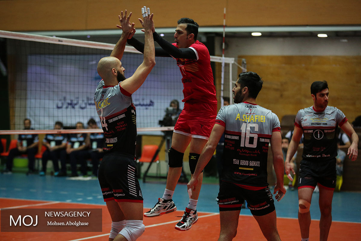 دیدار تیم های والیبال بانک سرمایه و سایپا تهران