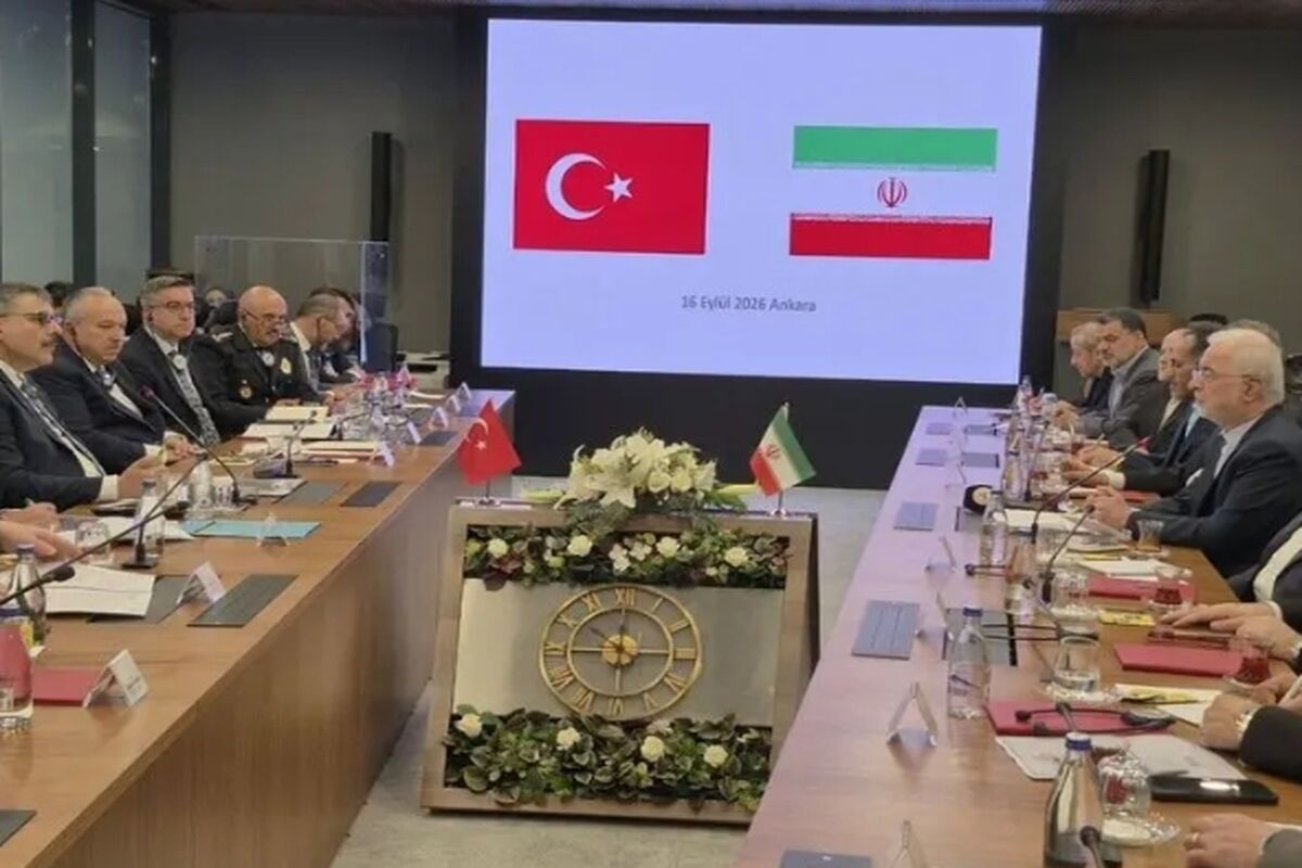اسکندر مومنی