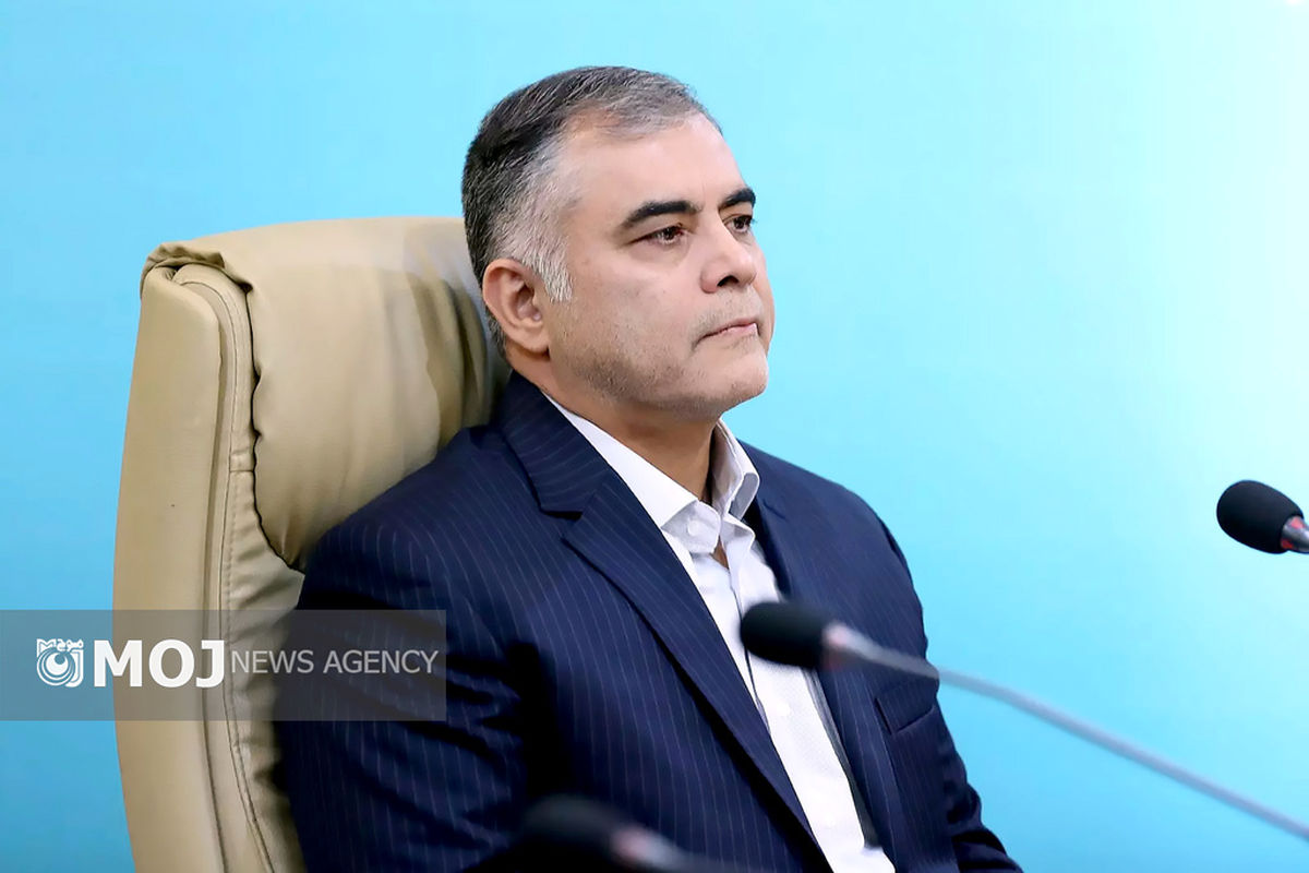 محسن پاک‌نژاد - وزیر نفت