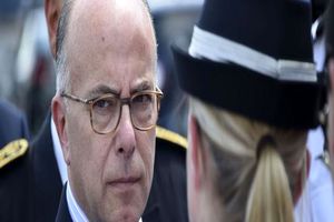 برنارد کازنوف: کناره گیری نمی کنم / چرا الیزه را تضعیف می کنید