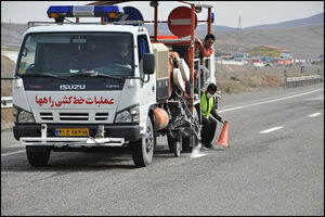 تجدید خط کشی بیش از 250 کیلومتر از محورهای مواصلاتی پارس آباد و اصلاندوز