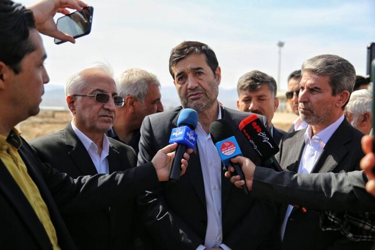 وزیر ورزش و جوانان