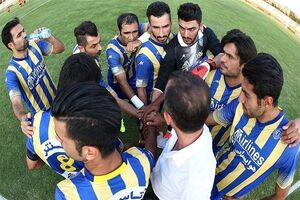 بازیکنان گسترش فولاد در ایفمارک شرکت کردند