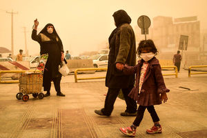 مدارس نوبت عصر آبادان به علت گرد و غبار تعطیل شدند
