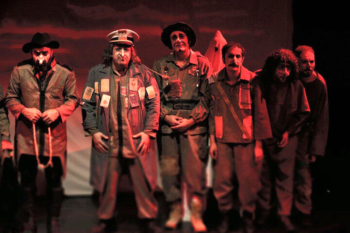 شروع اجرای نمایش کمدی موزیکال «ریش فیدل، غبغب مرکل» در تالار حافظ