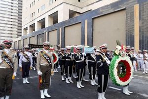 مراسم تشییع پیکر دو شهید گمنام با حضور امیر سیاری برگزار شد