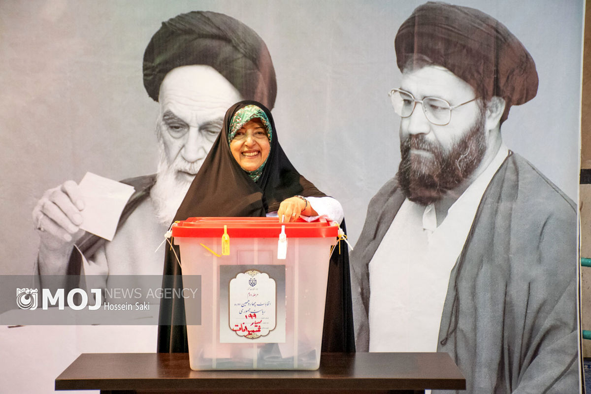 انتخابات چهاردهمین دوره ریاست جمهوری در حسینیه جماران