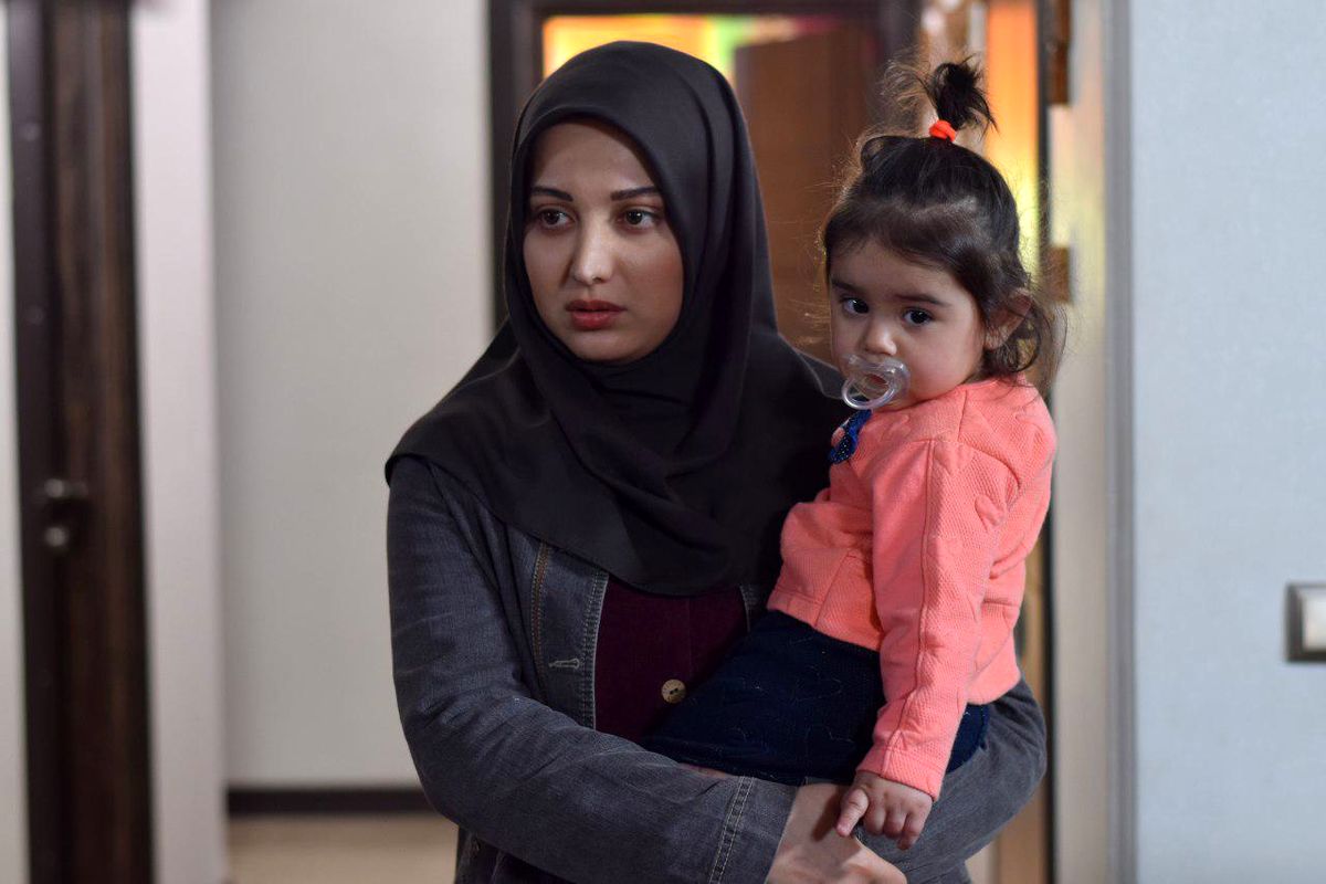 روشنک گرامی