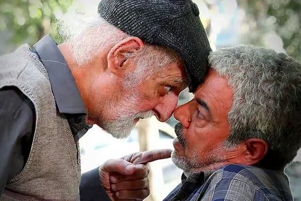 سعید آقاخانی ساخت سریال طنز رمضانی «اسباب زحمت» را آغاز کرد