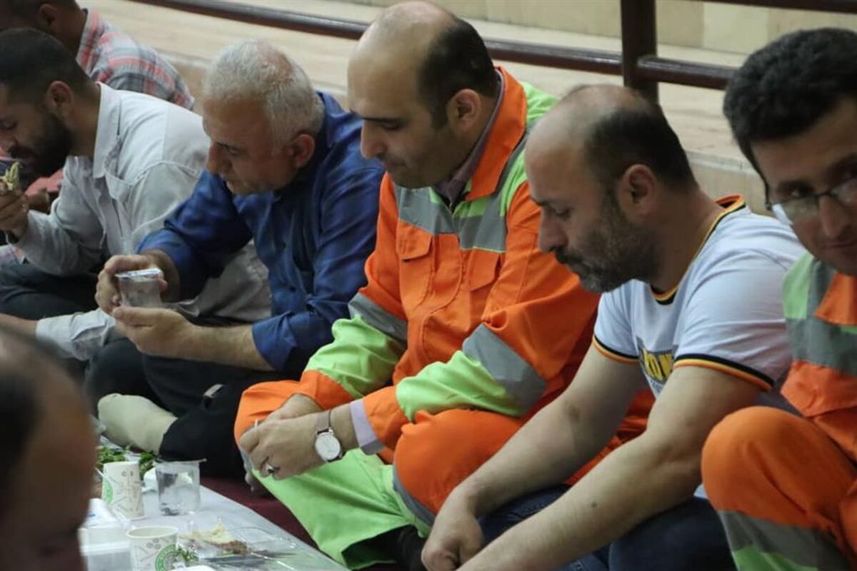 تاج شهرستانی در لباس پاکبان