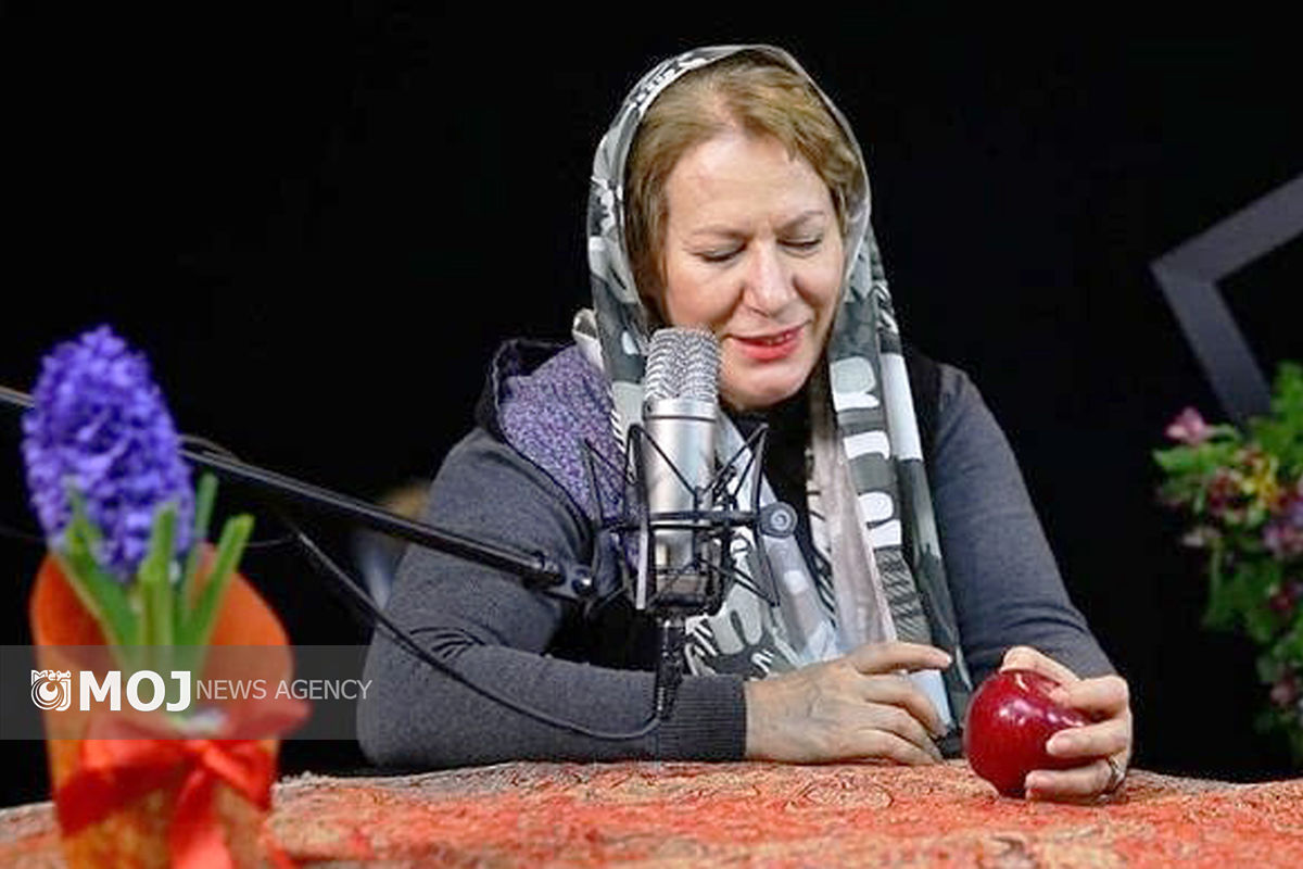 نقش نقره‌ای خیال معصومه آقاجانی