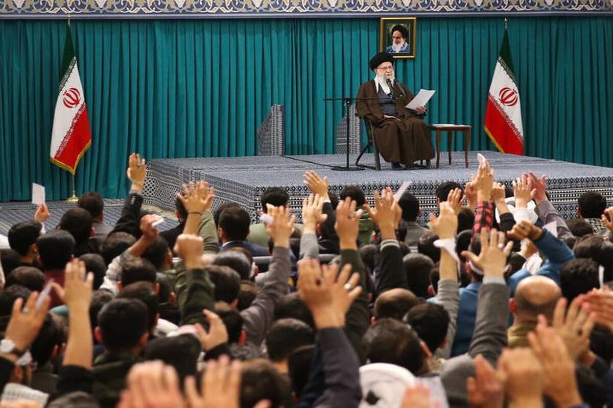 دیدار رای اولی ها با رهبر انقلاب