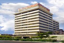 فرزندان معلم فداکار خاشی تحت پوشش بیمه دانا