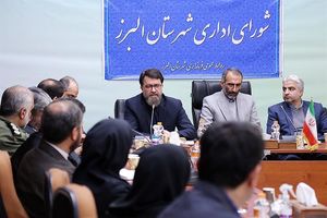 مشکلات اقتصادی وجود دارد و گاهاً نقدهایی نیز وارد است