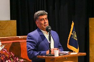 رسانه ها و مطبوعات اصفهان و چهارمحال بختیاری باید با یکدیگر وحدت و همدلی داشته باشند