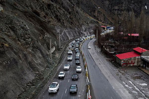 یک طرفه شدن جاده چالوس و آزادراه تهران - شمال از ساعت ۱۶ 