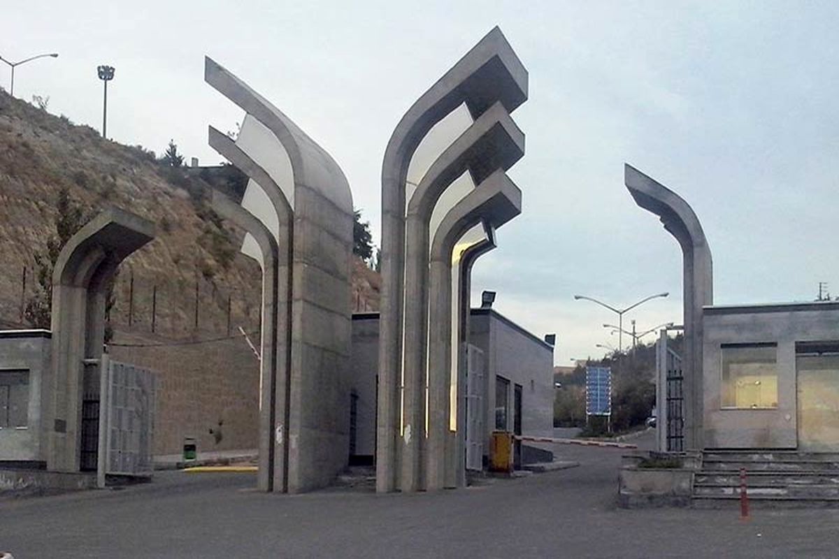 آزاد تبریز