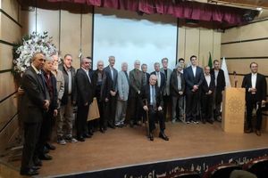 تجلیل از ۷۰ سال فعالیت هنری زادخیل، استاد بزرگ سازسازی ایران