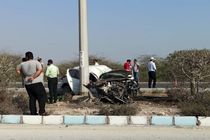 سرعت زیاد و برخورد با تیر چراغ برق عامل فوت راننده خودروی سواری+ فیلم