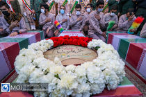  گلستان شهدای اصفهان منور به عطر حضور 2 شهید گمنام