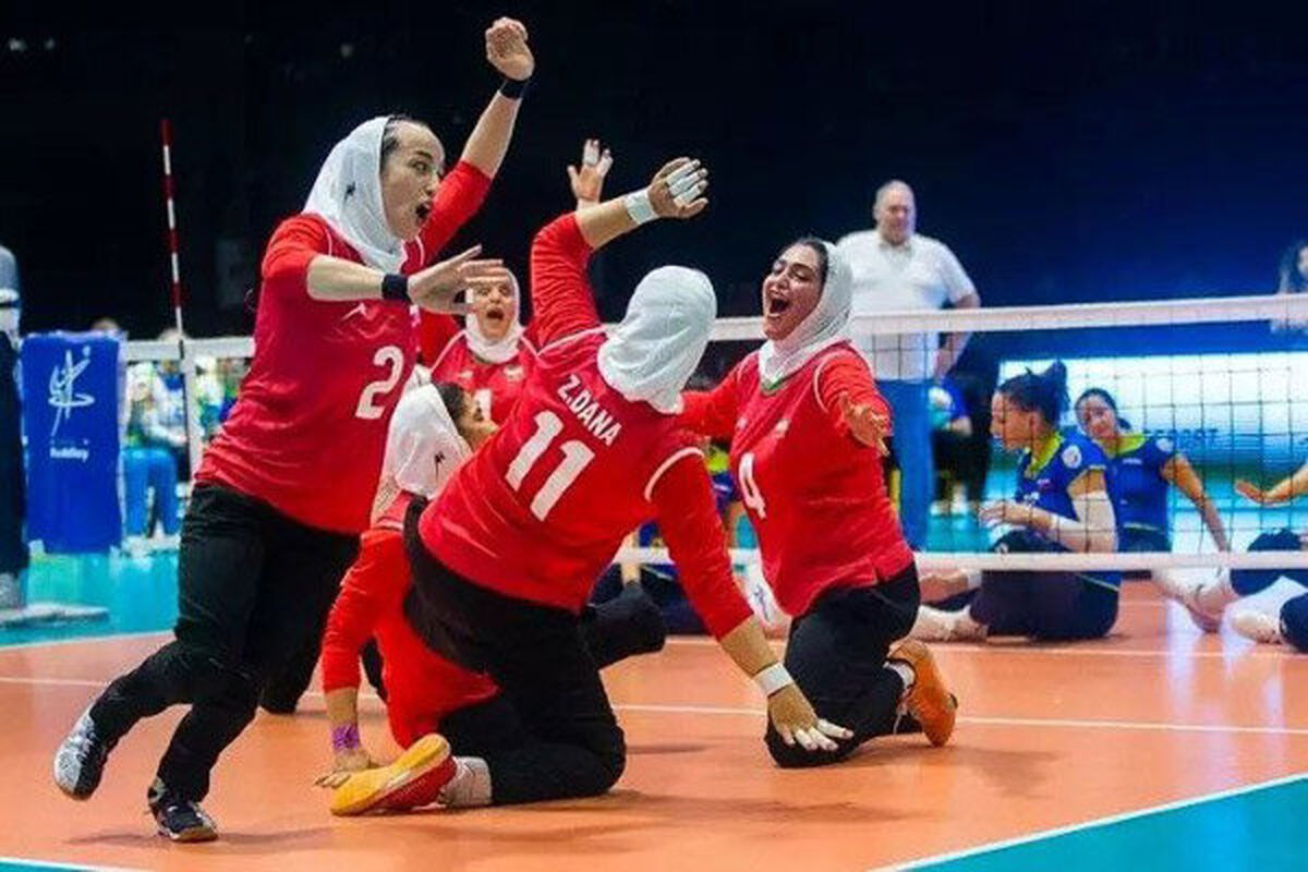 تیم والیبال نشسته زنان ایران