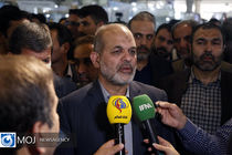 وزیر کشور از مناطق سیل زده آستارا بازدید کرد