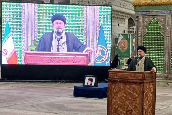 تأکید سید حسن خمینی بر نقش رهبر انقلاب در تحکیم وحدت اسلامی