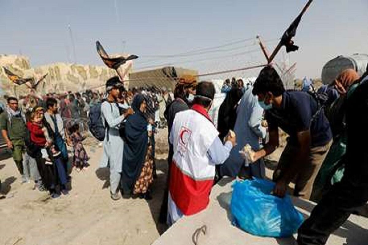 کمک‌های بشر دوستانه هلال احمر ایران به افغانستان