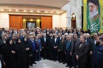نمایندگان مجلس با آرمان‌های بنیانگذار انقلاب اسلامی تجدید میثاق کردند