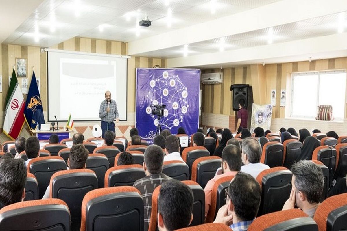 دوره تکمیلی تربیت "راهنمایان سواد فضای مجازی" در گیلان
