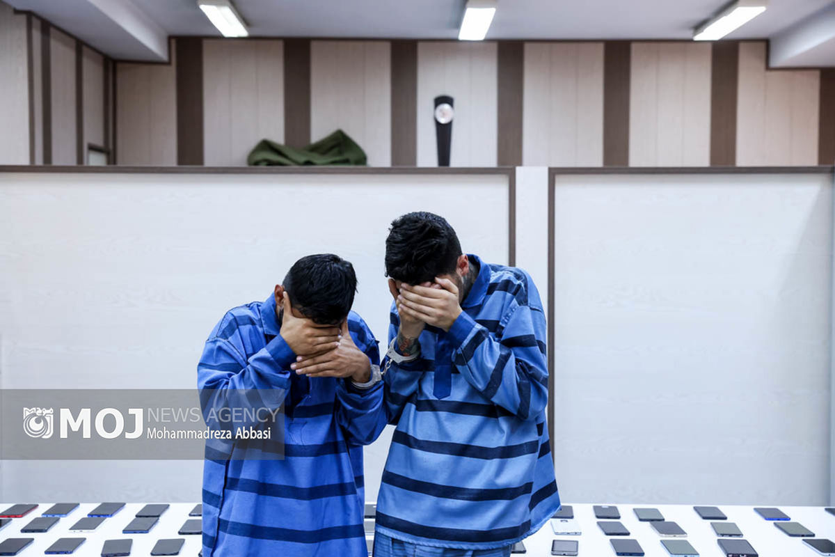 دستگیری سارقان موبایل قاپ (اتوبان شهید همت)