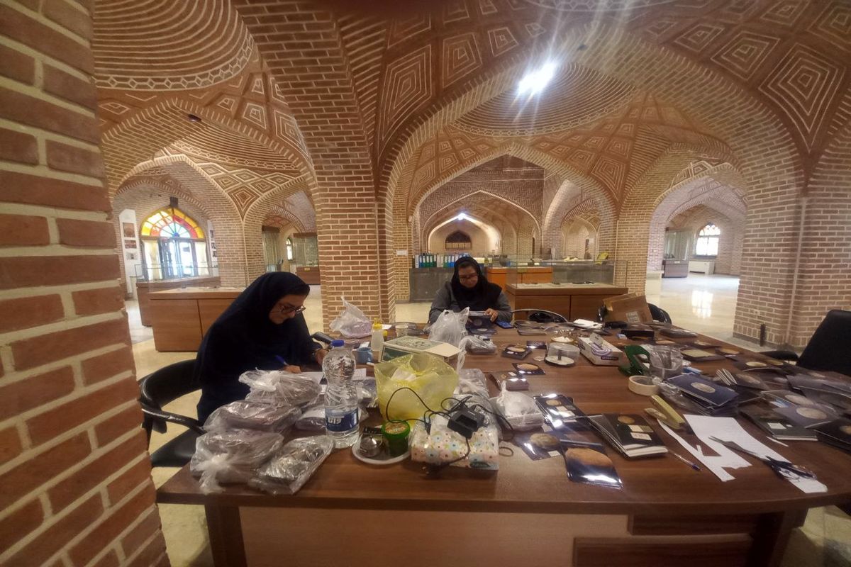 اجرای طرح ساماندهی اشیای تاریخی مجموعه شیخ صفی اردبیل