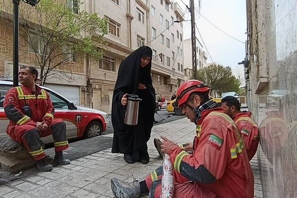 آتش نشانان تهران از پشتیبانی شهروندان در صحنه حوادث قدردانی کرد