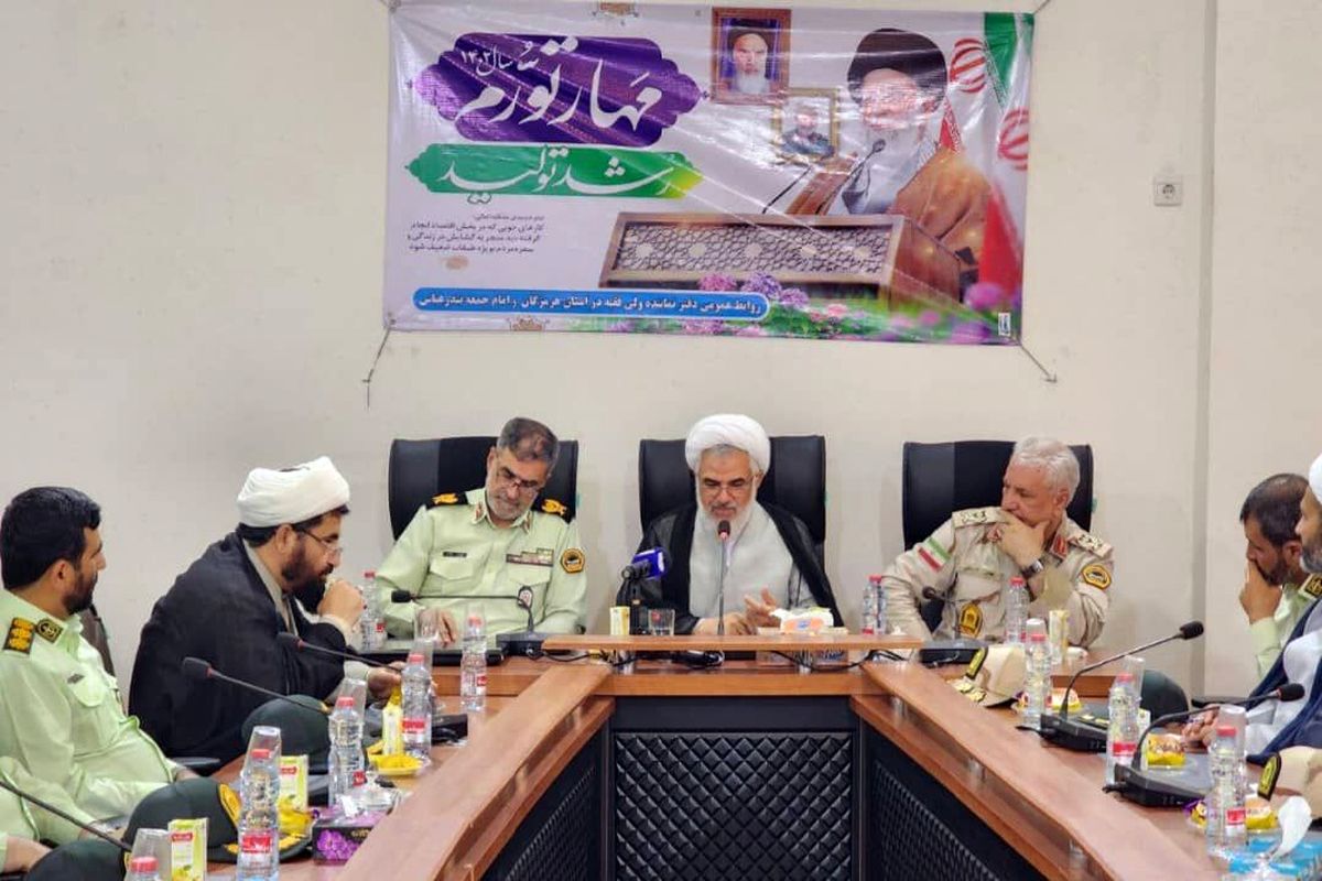 دیدار امام جمعه بندرعباس با فرمانده انتظامی هرمزگان 