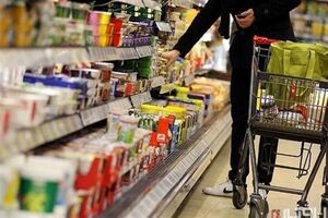 ذخایر استراتژیک کالاهای اساسی تکمیل است/تنظیم بازار گوشت از طریق واردات لاشه گرم اتفاق می‌افتد 