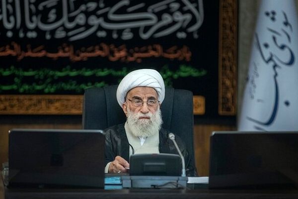 بهترین راه مقابله با هجمه‌های فرهنگی قوی کردن بنیه علمی است