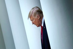  سقوط آزاد میزان محبوبیت ترامپ در نظرسنجی‌ها 