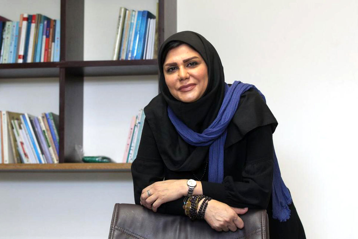 مریم نوابی نژاد کارگردان برنامه مکث