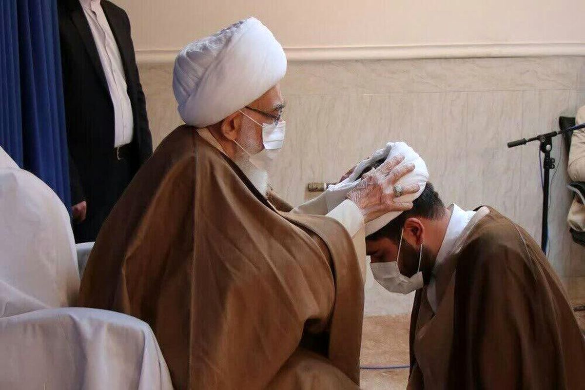  آیت الله حسین نوری همدانی