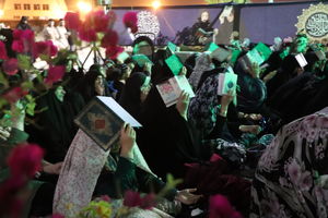 احیای نخستین شب قدر در جزیره کیش برگزار شد+ فیلم