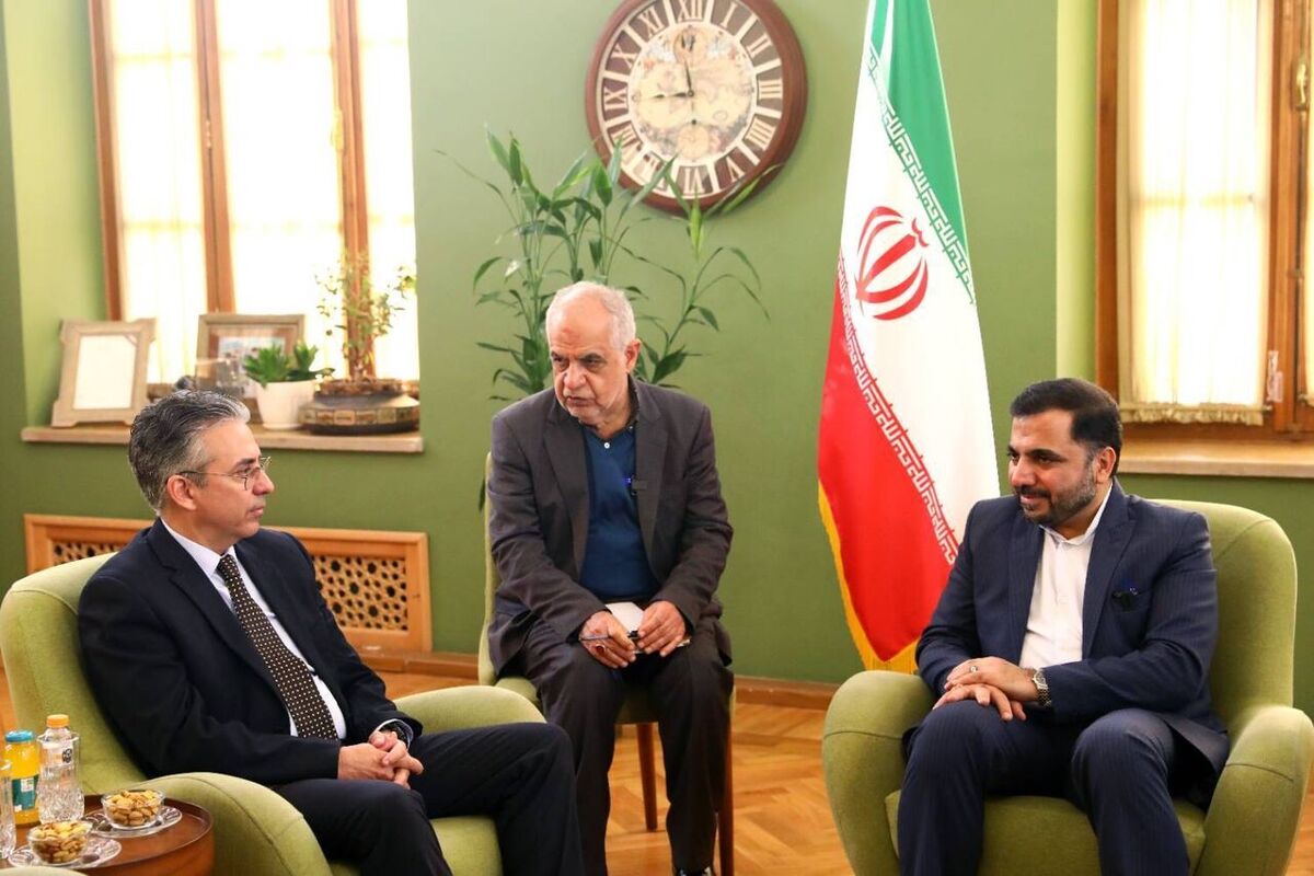 وزیر ارتباطات در دیدار با معاون اول وزارت ارتباطات کوبا