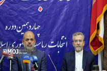 علی باقری کنی در در ستاد انتخابات خارج از کشور حضور یافت