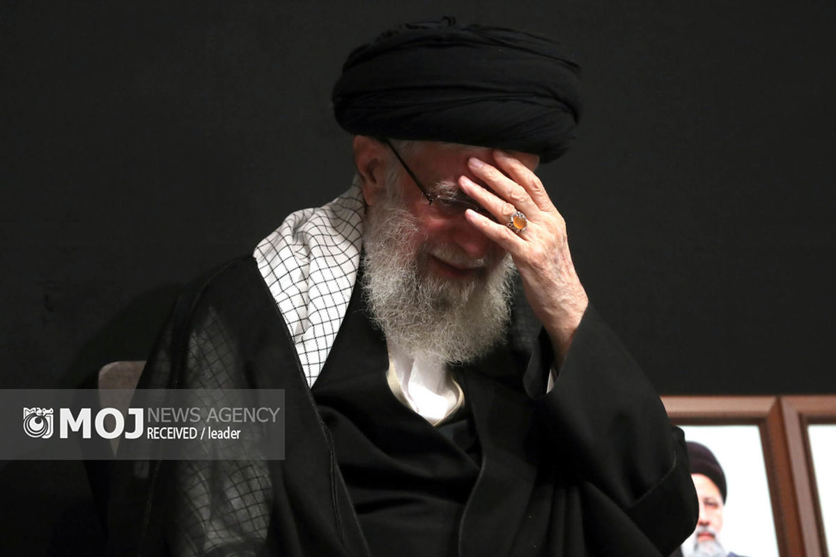 مراسم عزاداری شب تاسوعای حسینی (علیه‌السلام) با حضور رهبر معظم انقلاب