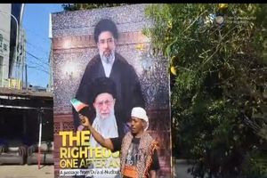 دوستداران امام شهید در تانزانیا همزمان با مراسم تشییع پیکرشان عزاداری کردند